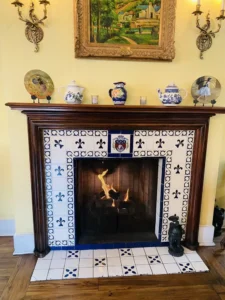 Patisserie Boissiere fireplace